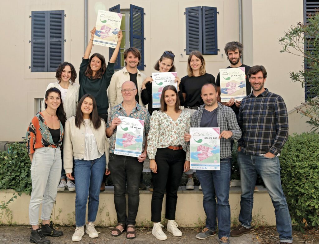 Photo de l'équipe des salarié.e.s d'Euskal Moneta